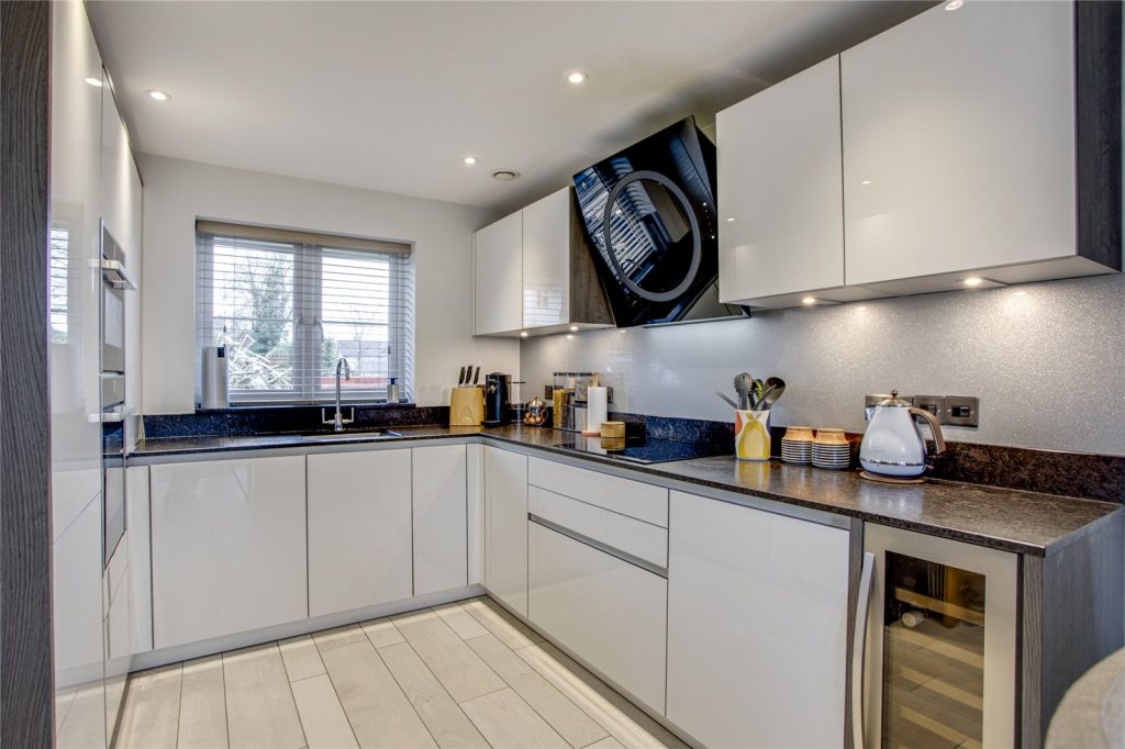 St. Marys Avenue, Northchurch