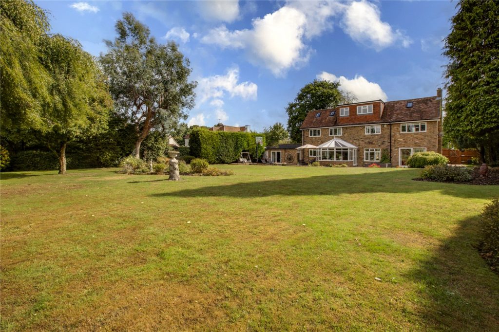 Chesham Road, Ashley Green