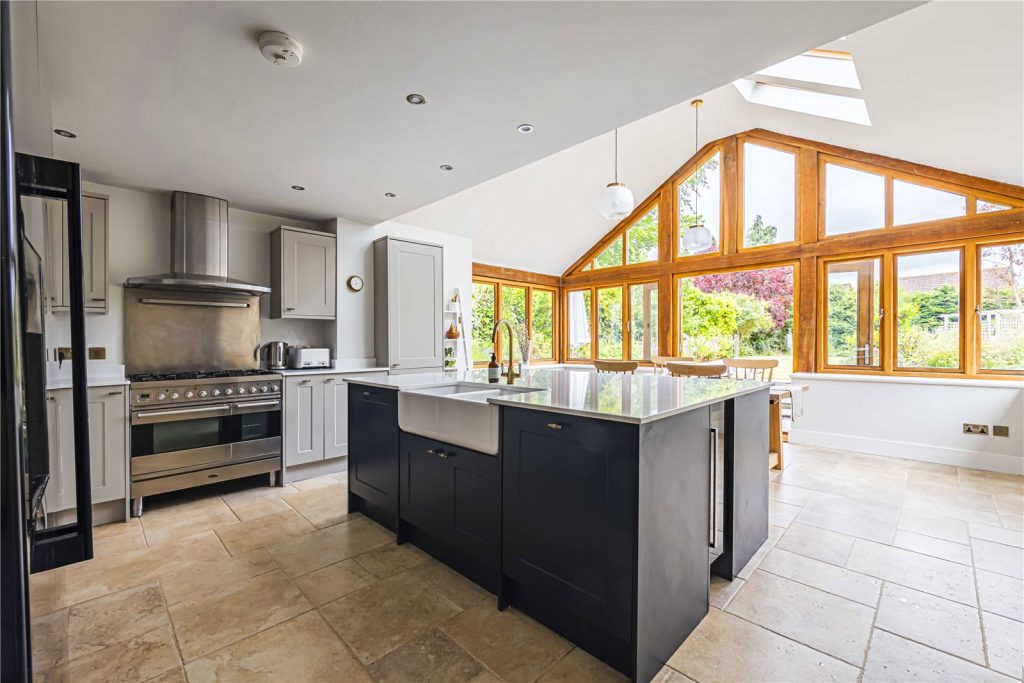 Brook End, Weston Turville