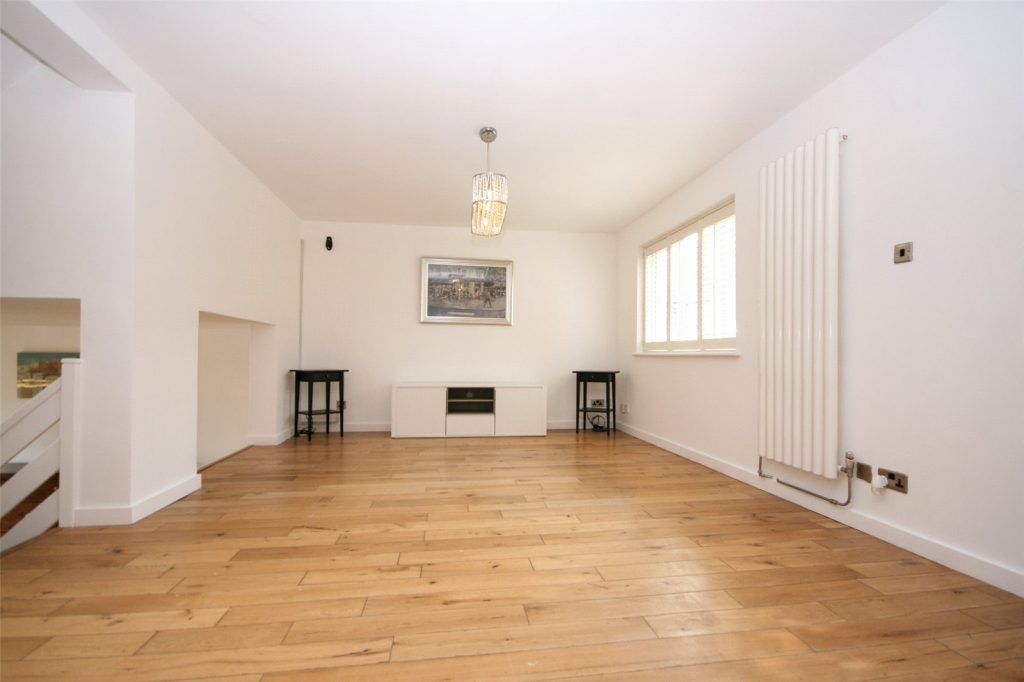 Cardy Road, Hemel Hempstead