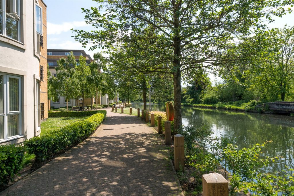 Ovaltine Drive, Kings Langley