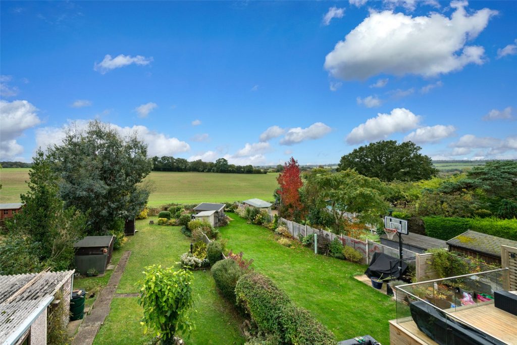 Toms Lane, Kings Langley