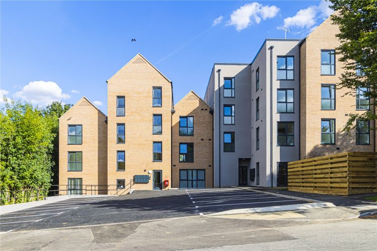 Maple House, Valley Green