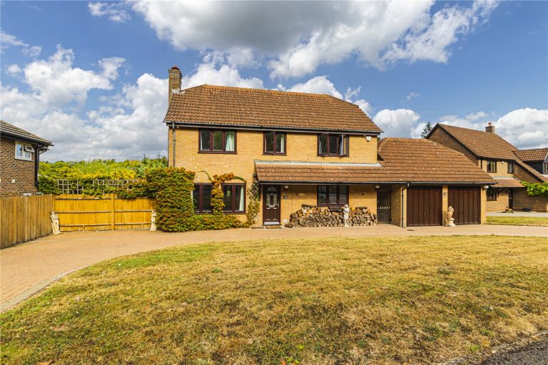 Beechwood Park, Felden