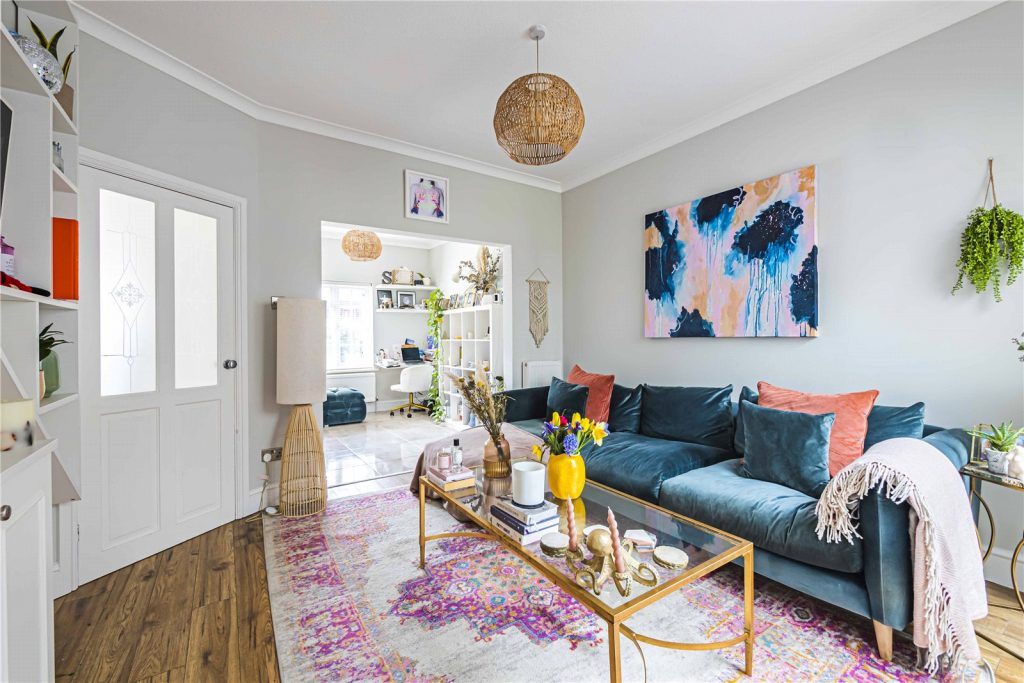 Waterside, Kings Langley