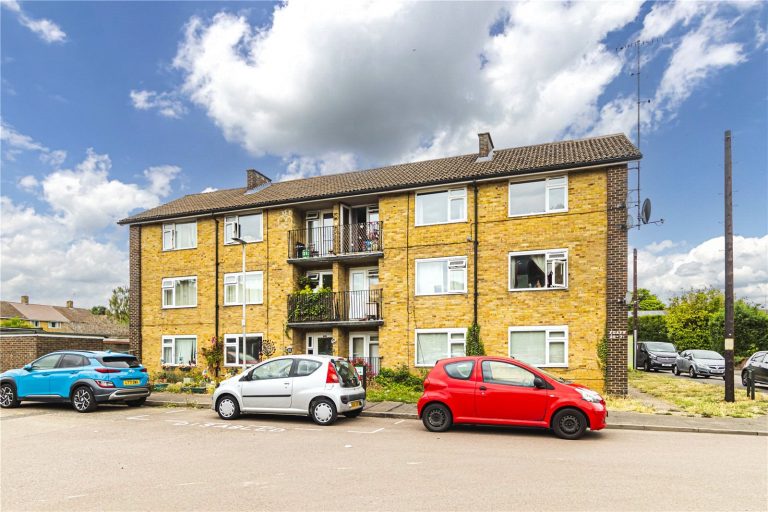 Eastwick Row, Adeyfield