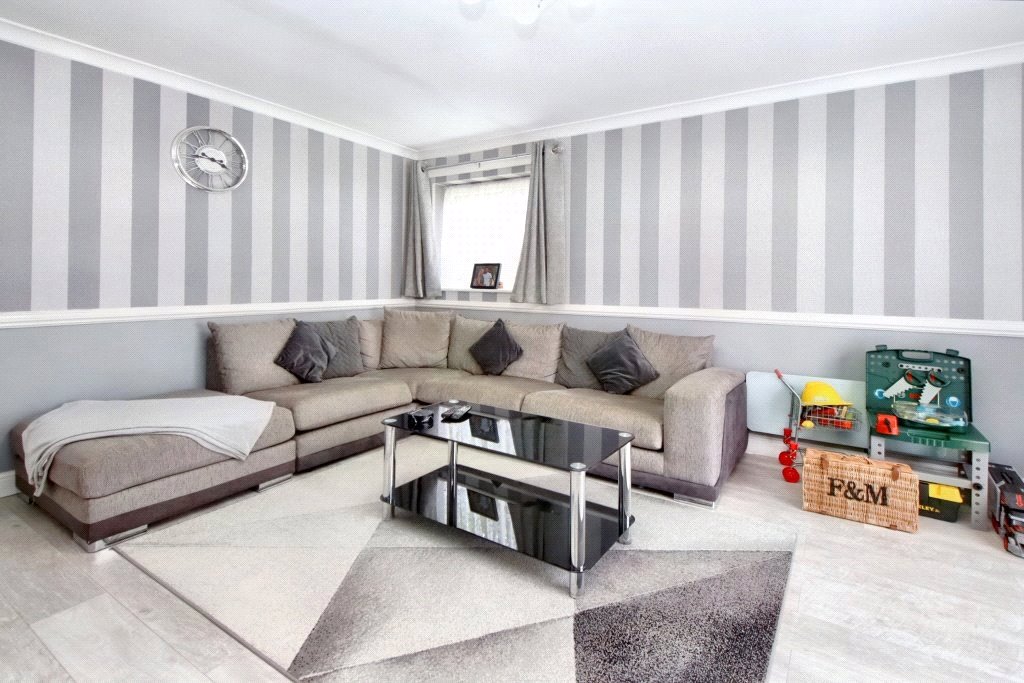 Cuffley Court, Woodhall Farm