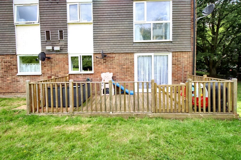 Cuffley Court, Woodhall Farm