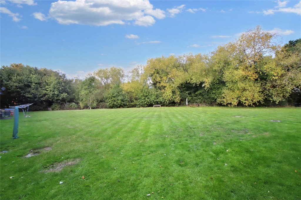 Cuffley Court, Woodhall Farm