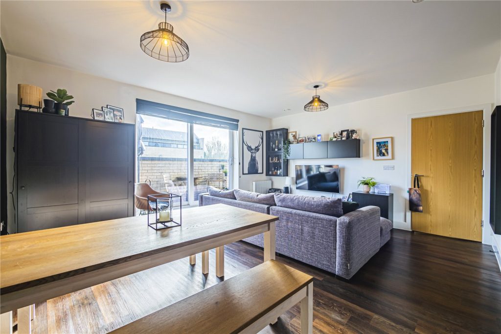 The Embankment, Nash Mills Wharf