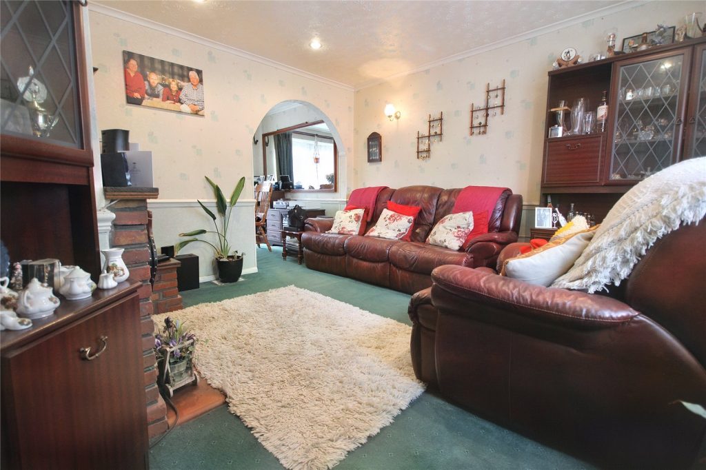 Larchwood Road, Adeyfield