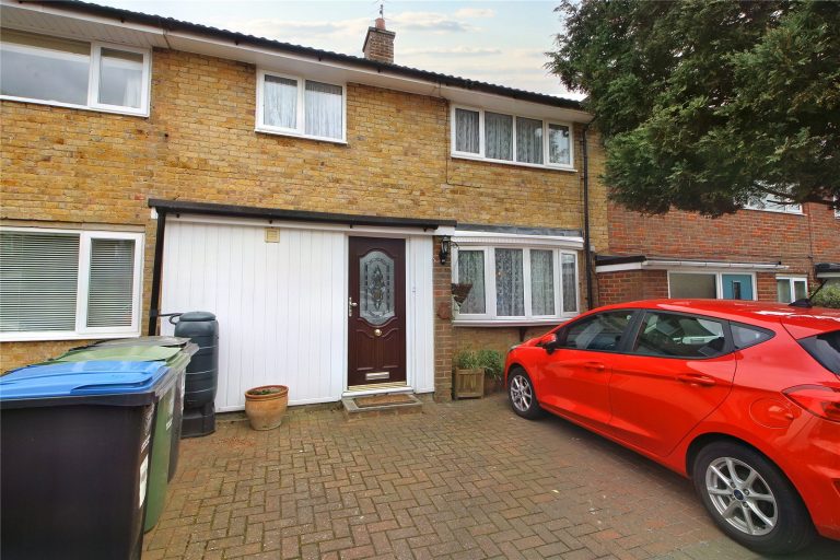 Larchwood Road, Adeyfield