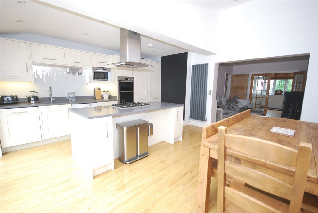 Belswains Lane, Apsley