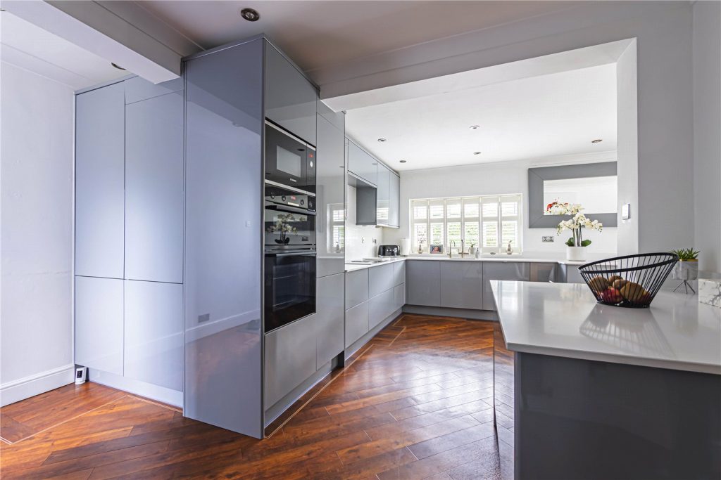 Langmead Drive, Bushey Heath