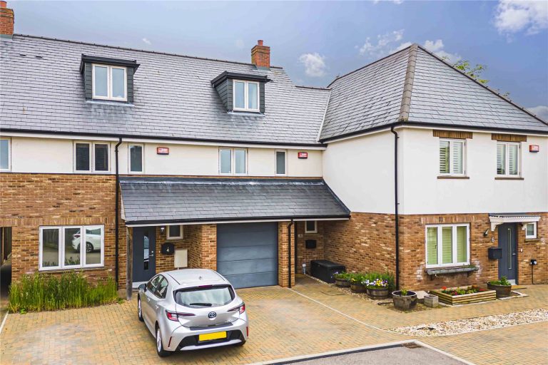 Roebuck Mews, Eaton Bray