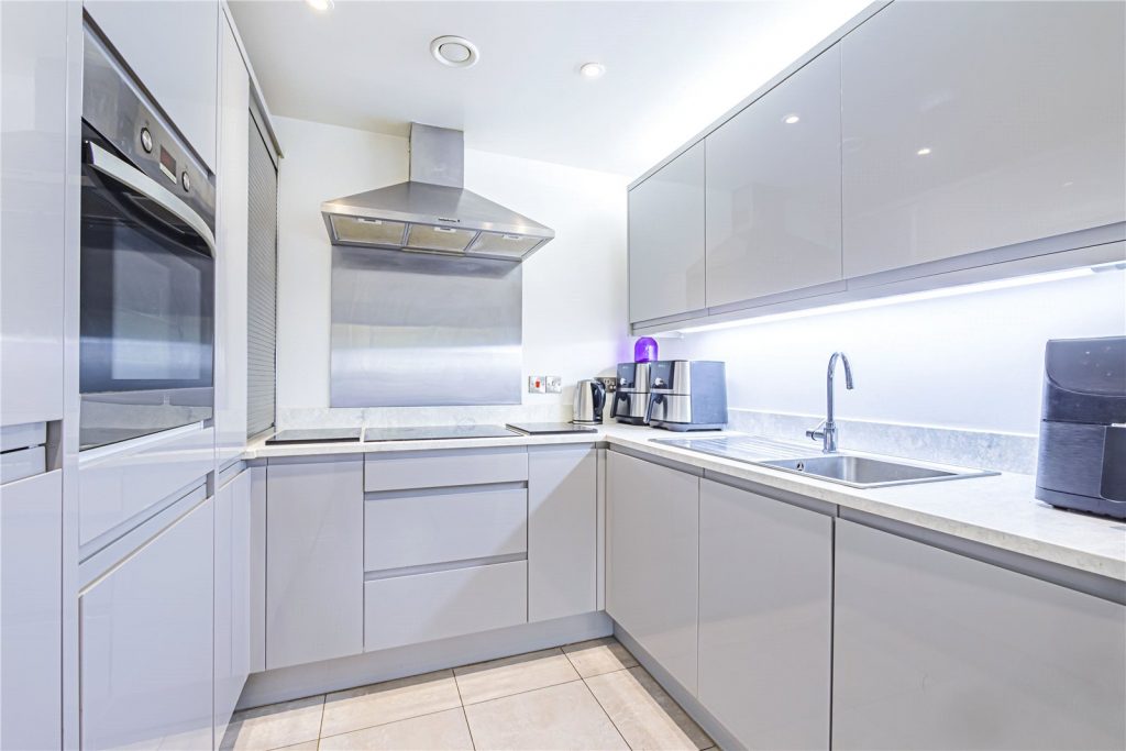 Roebuck Mews, Eaton Bray