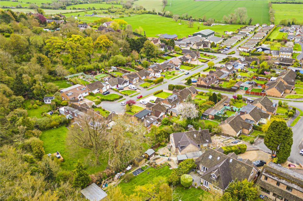 Castle Close, Totternhoe