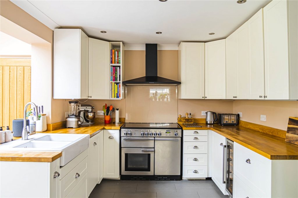 Manor Road, Cheddington