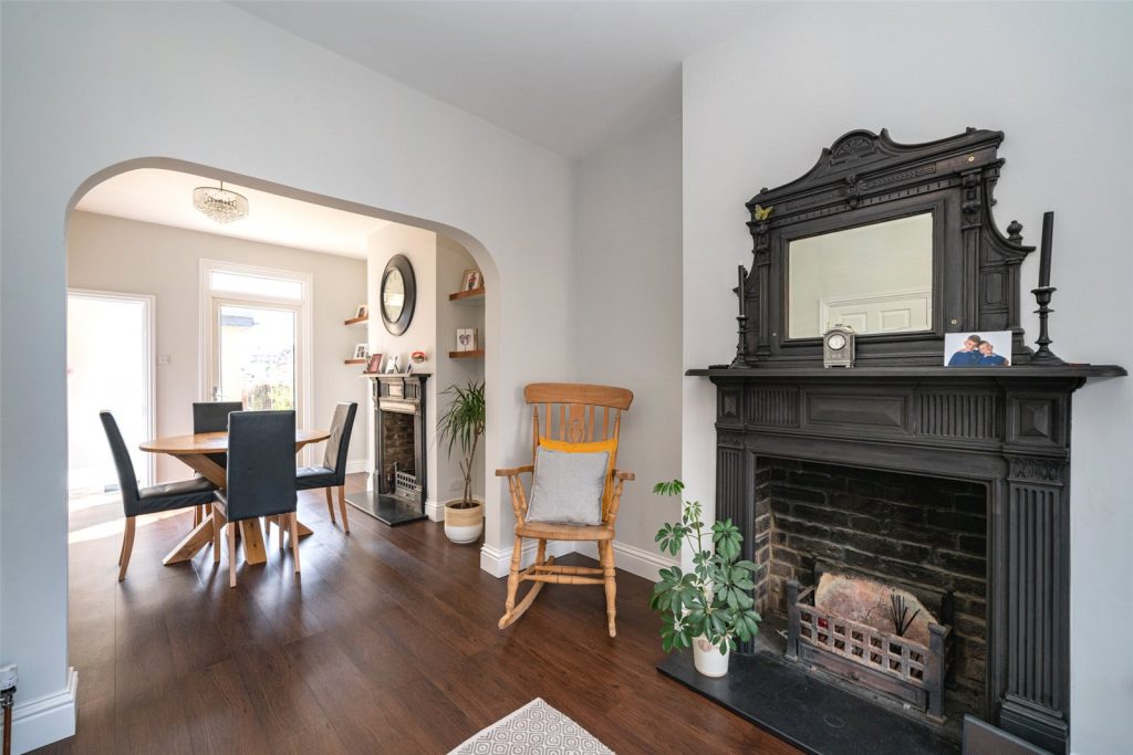 Midland Road, Old Town