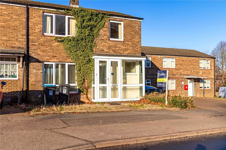 Woolmer Drive, Leverstock Green