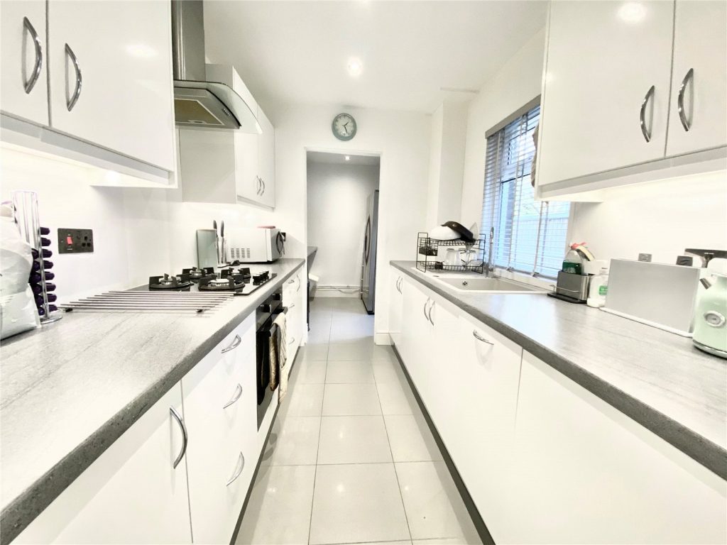 Storey Street, Apsley