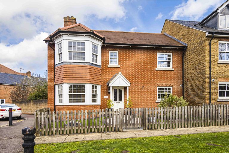 Bridge Road, Hunton Bridge