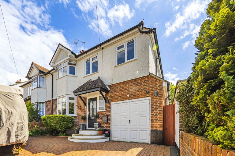 Hazelbury Avenue, Abbots Langley